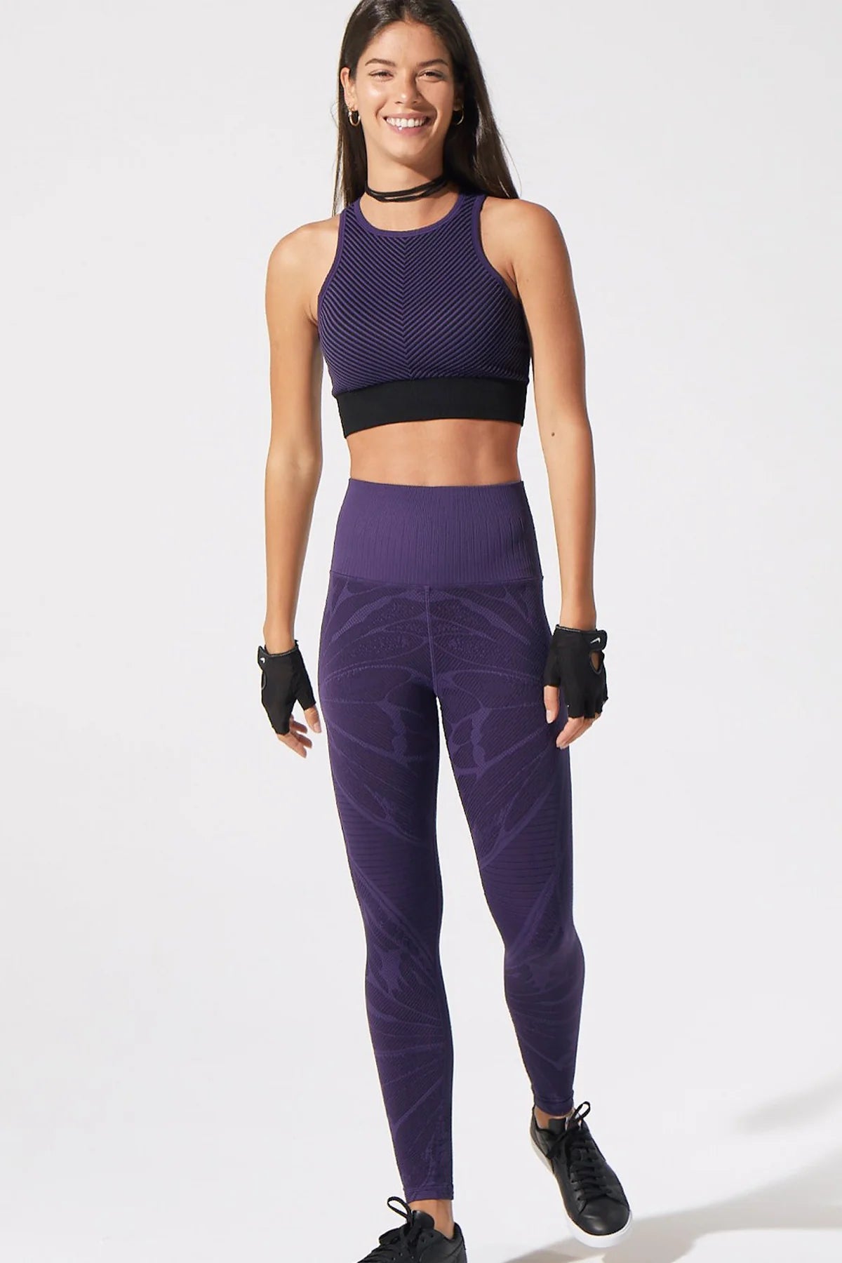 【NEW】Sasha Chevron Crop